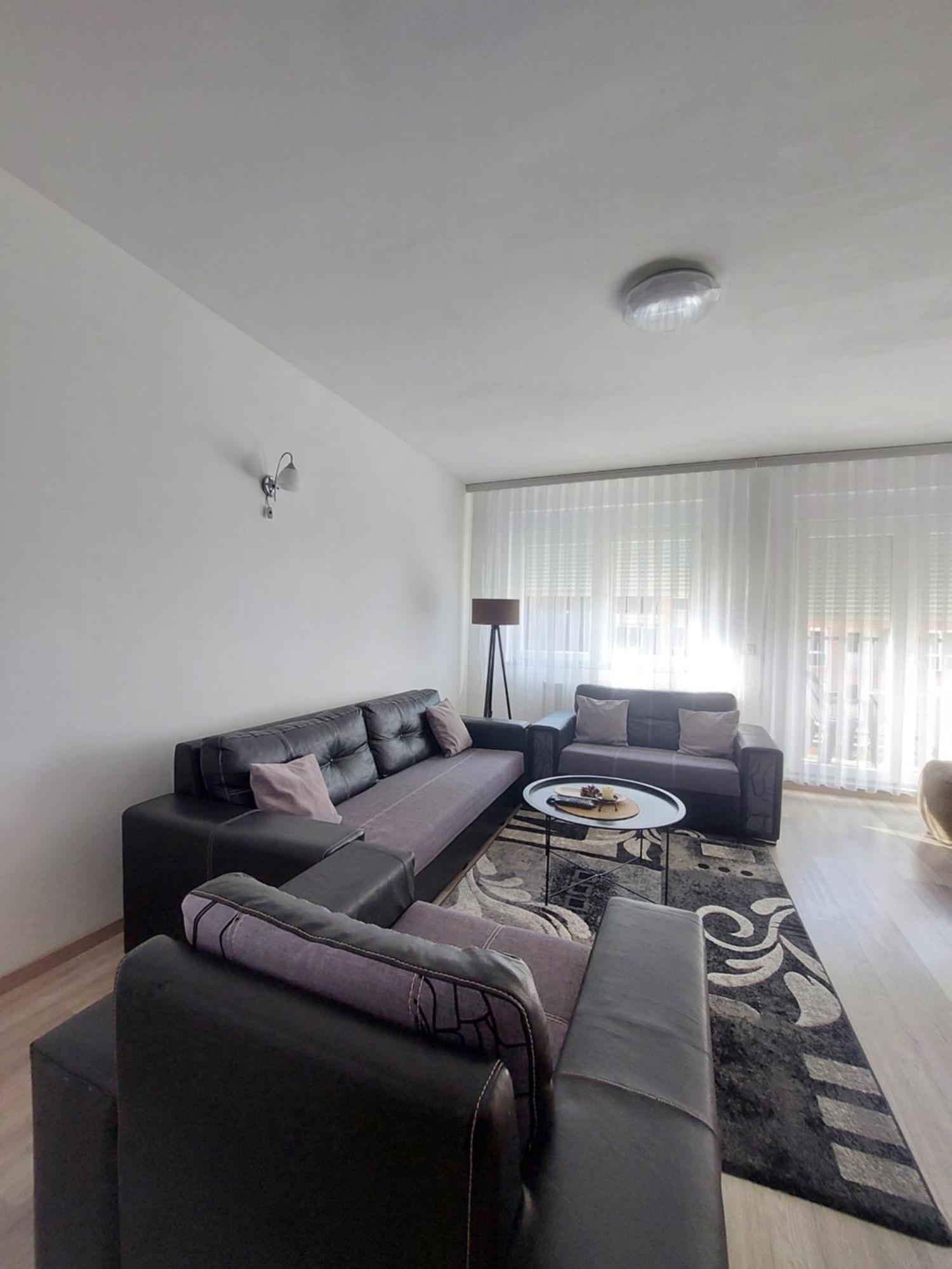 Private Apartments Prishtina Pristina Exterior photo